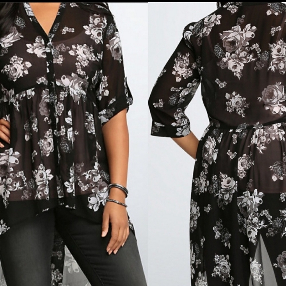 Torrid chiffon high-low top.